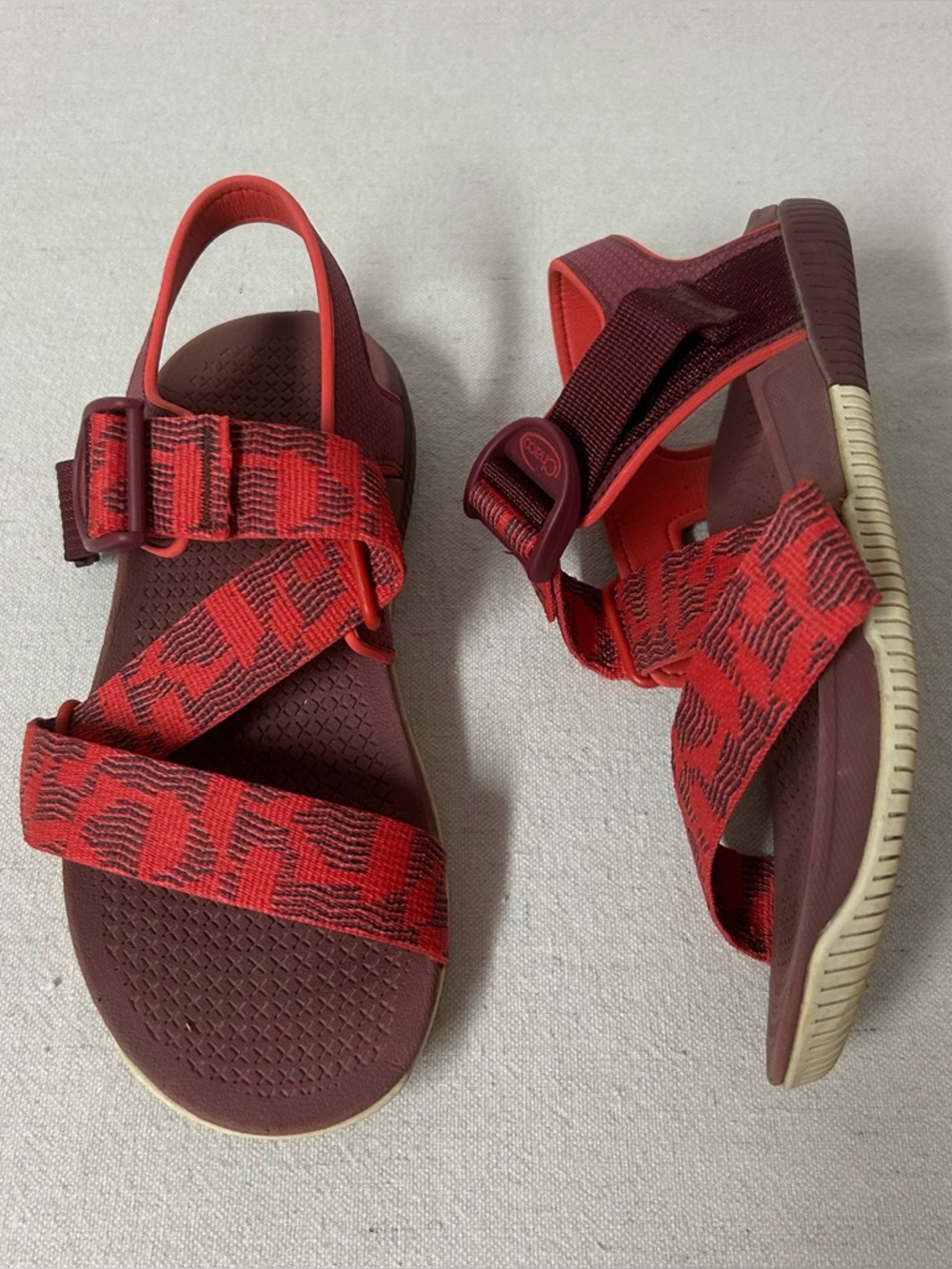 Chaco Grenadine Sport Hiking Sandals Women’s 6 Orange Maroon Pattern Strappy